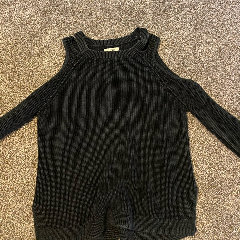 Hollister Off the Shoulder Black sweater (S)